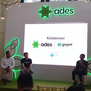 Peluncuran program #NiatMurni Ades pada tanggal 31 Oktober 2019 di Jakarta. #NiatMurni merupakan kolaborasi antara Adesbekerja sama dengan Go-jek dan didukung oleh Waste4Change