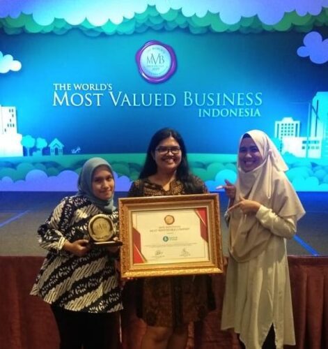 Waste4Change's Team at the MVB Indonesia Appreciation Ceremony