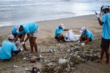 beach clean up