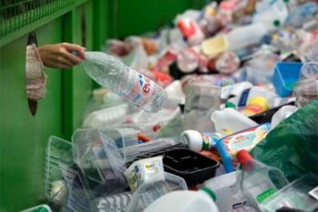 sampah plastik
